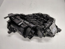 Laden Sie das Bild in den Galerie-Viewer, Frontscheinwerfer Skoda Octavia IV 5E4941009 LED Links Scheinwerfer Headlight SCH2666688859uy