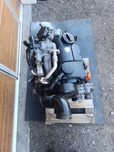 Load image into Gallery viewer, Motor VW T5 BRS 1.9 TDI 102PS 75kW 149TKm Diesel Engine Komplett