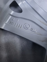 Load image into Gallery viewer, 1x Alufelge 17 Zoll 6.5" 5x112 46ET 5E3601025AC Skoda Octavia 5e3 Rim Wheel FEL3037981415zv
