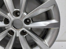 Load image into Gallery viewer, 1x Alufelge 17 Zoll 7.5&quot; 5x114.3 46ET Glanz Silber 52910-3Z710 Hyundai I30 I40