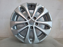 Laden Sie das Bild in den Galerie-Viewer, 1x Alufelge 16 Zoll 6.5&quot; 5x114.3 44ET Glanz Silber 403007521R Renault Zoe