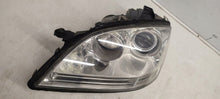Laden Sie das Bild in den Galerie-Viewer, Frontscheinwerfer Mercedes-Benz W164 Links Scheinwerfer Headlight SCH1690329631mo