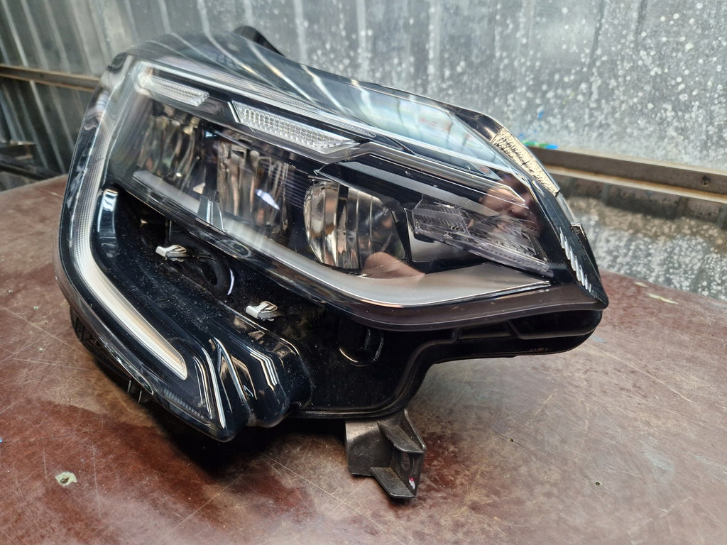 Frontscheinwerfer Renault Captur II 260104525R Full LED Rechts Headlight