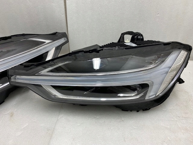 Frontscheinwerfer Volvo Xc60 31108596 31655231 Ein Satz Scheinwerfer Headlight SCH7495722451hb