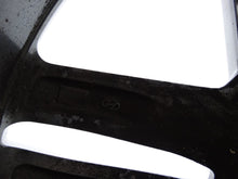 Load image into Gallery viewer, 1x Alufelge 19 Zoll 7.5&quot; 5x114.3 49 5ET 52910-B8410 Hyundai Santa Fe Rim Wheel