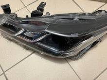 Laden Sie das Bild in den Galerie-Viewer, Frontscheinwerfer Toyota Corolla 81150-02T31 LED Links Scheinwerfer Headlight SCH7180877230yw