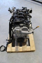 Laden Sie das Bild in den Galerie-Viewer, Motor Renault E-Tech H4MC632 1.6 2023 Hybrid Engine Unkomplett MOT6328665534ez