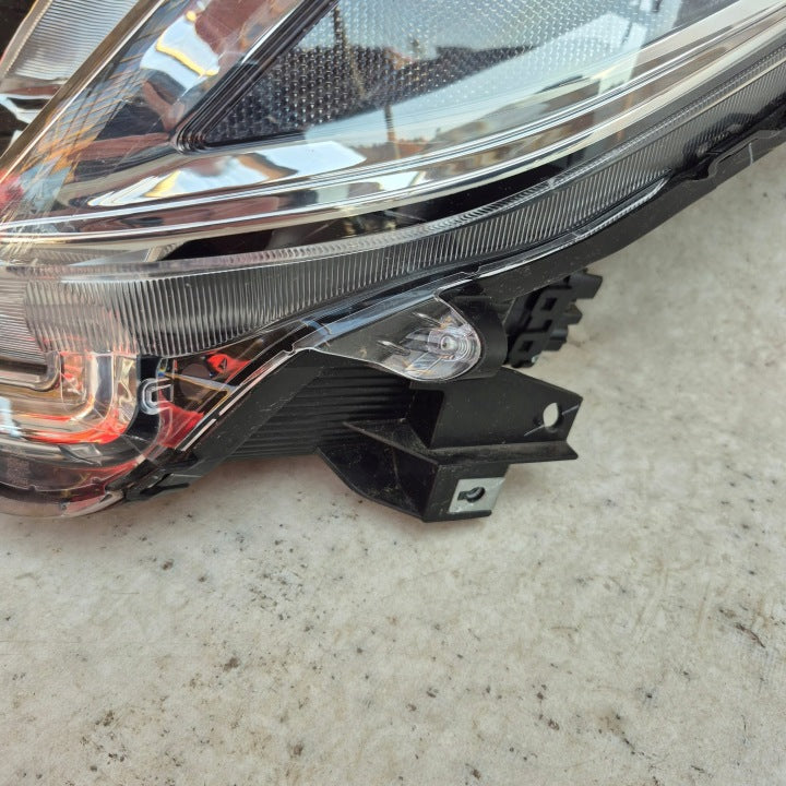 Frontscheinwerfer Mitsubishi Space Star Links Scheinwerfer Headlight SCH6302037736ou