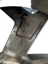 Load image into Gallery viewer, 1x Alufelge 18 Zoll Glanz 3G0601025BG VW Passat B8 Rim Wheel FEL7938540553po