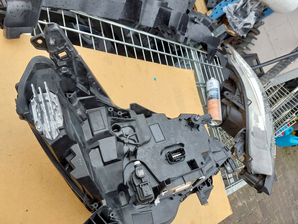 Frontscheinwerfer Renault Clio V 260605690R Links Scheinwerfer Headlight SCH8977622166ry