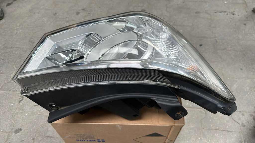 Frontscheinwerfer Hyundai H350 Rechts Scheinwerfer Headlight