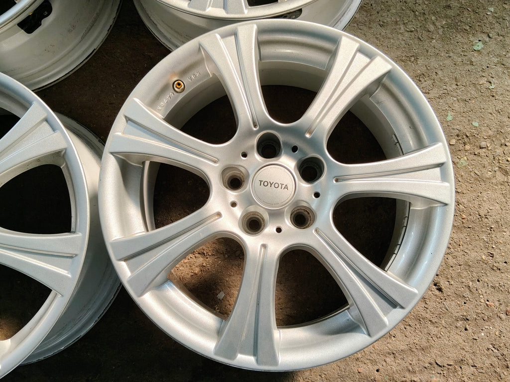 4x Alufelge 17 Zoll 7.0" 5x114.3 39ET Glanz Silber RC15-707 Toyota I Rim Wheel FEL4025690161hd
