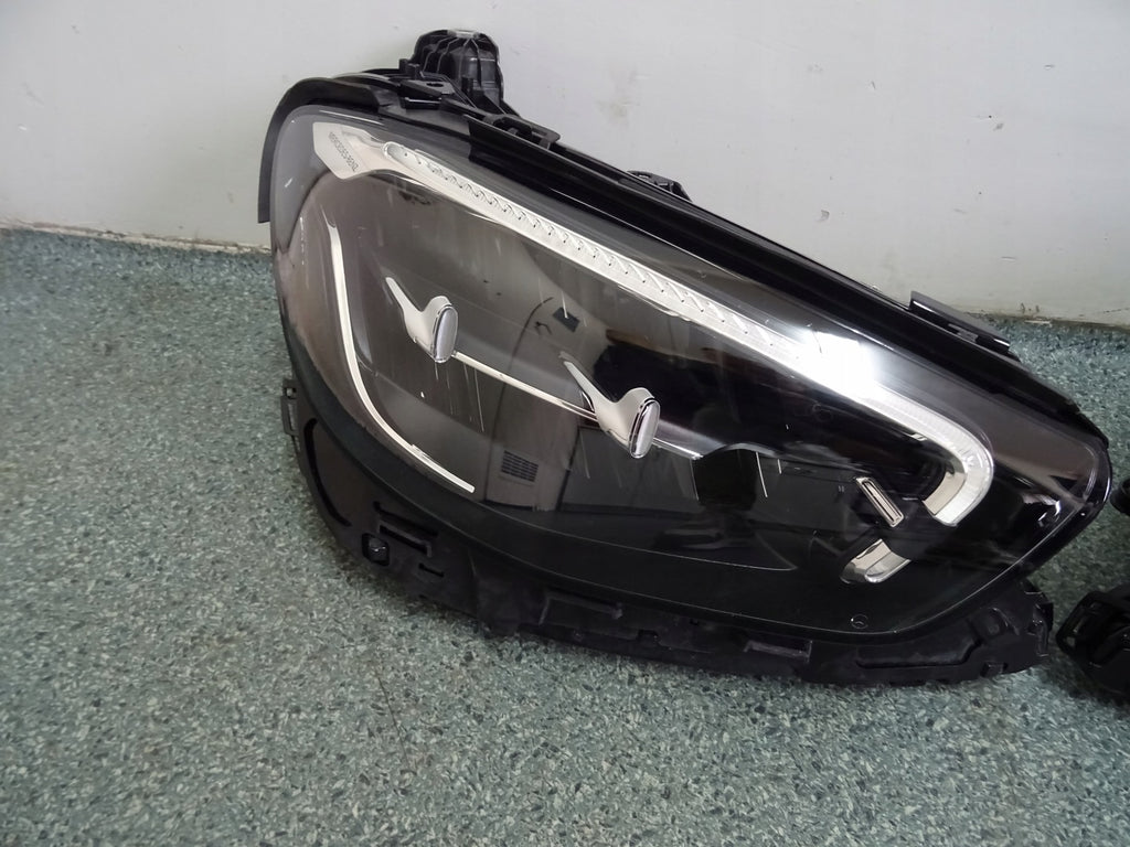 Frontscheinwerfer Mercedes-Benz W213 A2139067509 A2139067609 Rechts oder Links SCH5519556765io