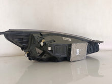 Laden Sie das Bild in den Galerie-Viewer, Frontscheinwerfer Ford Focus MX7B-13E015-EB LED Links Scheinwerfer Headlight SCH1548624654ru