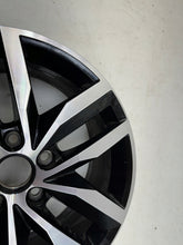 Laden Sie das Bild in den Galerie-Viewer, 1x Alufelge 17 Zoll 7.0" 5x112 49ET VW Golf Vii Rim Wheel FEL8321945479za