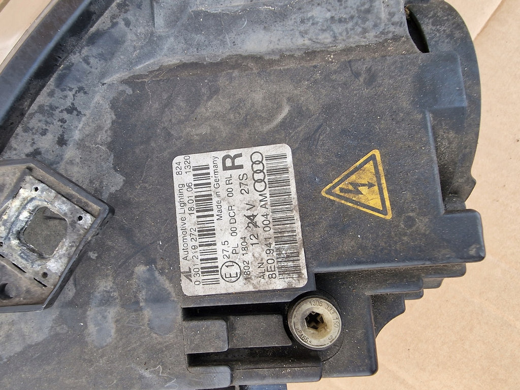 Frontscheinwerfer Audi A4 B7 8E0941004AM 0301219272 Xenon Rechts oder Links