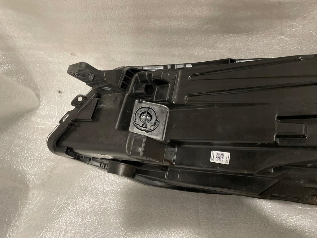 Frontscheinwerfer Ford Kuga LV4B-13W029-AG 90187826 Rechts Headlight SCH6634286016yy