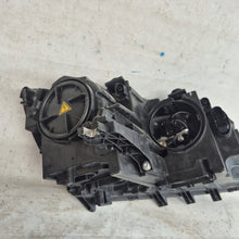 Laden Sie das Bild in den Galerie-Viewer, Frontscheinwerfer Seat Alhambra 7N5941751 Xenon Links Scheinwerfer Headlight SCH1393721665ws