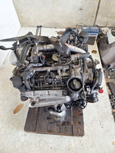 Load image into Gallery viewer, Motor Mercedes-Benz W221 642930 3.2 CDI 230PS Benzin Engine Unkomplett