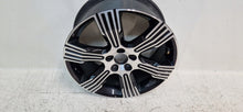 Laden Sie das Bild in den Galerie-Viewer, 1x Alufelge 18 Zoll 7.5" 5x108 50 5ET Glanz Schwarz 31471552 Volvo Rim Wheel FEL3514775610qx