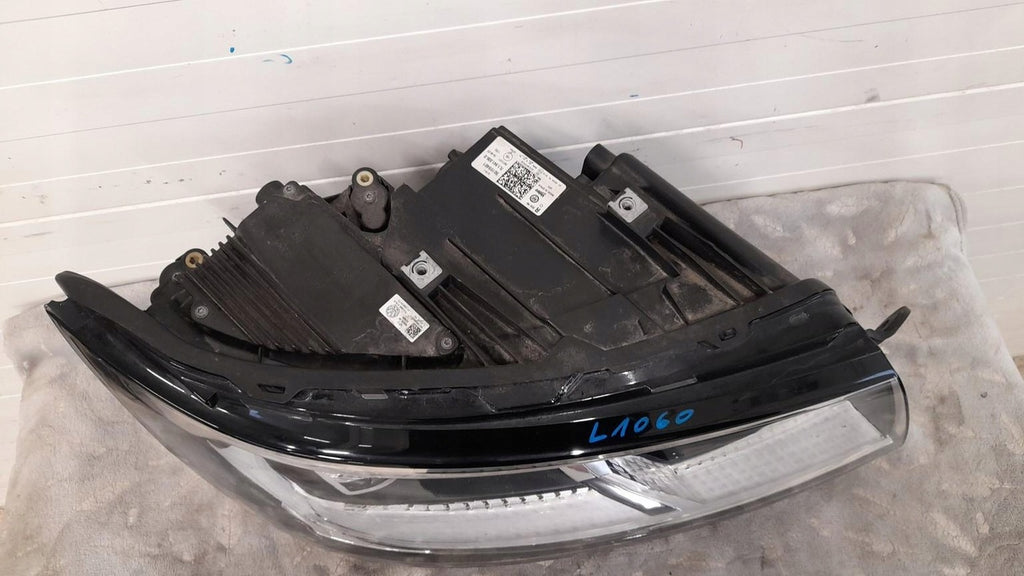 Frontscheinwerfer VW Multivan 90199401 Rechts Scheinwerfer Headlight SCH4409018078xn