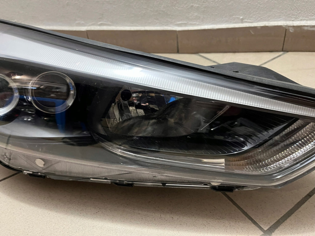 Frontscheinwerfer Hyundai Tucson 92102-D7200 Rechts Scheinwerfer Headlight