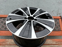 Laden Sie das Bild in den Galerie-Viewer, 1x Alufelge 18 Zoll 9.0&quot; 5x112 52,5ET A2134015300 Mercedes-Benz W213 Rim Wheel