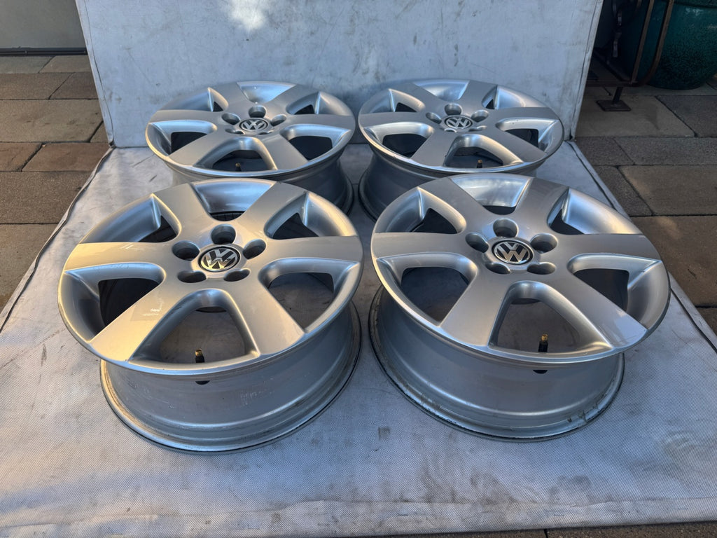 4x Alufelge 15 Zoll 6.0" 5x100 43ET Silber 6Q0601025R VW Rim Wheel FEL8251991291cs