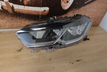 Laden Sie das Bild in den Galerie-Viewer, Frontscheinwerfer VW Polo 2G1941005D Links Scheinwerfer Headlight SCH1405714533vu