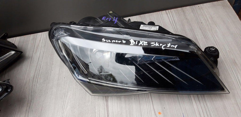 Frontscheinwerfer Skoda Superb III 3V1941016A Xenon Rechts Headlight