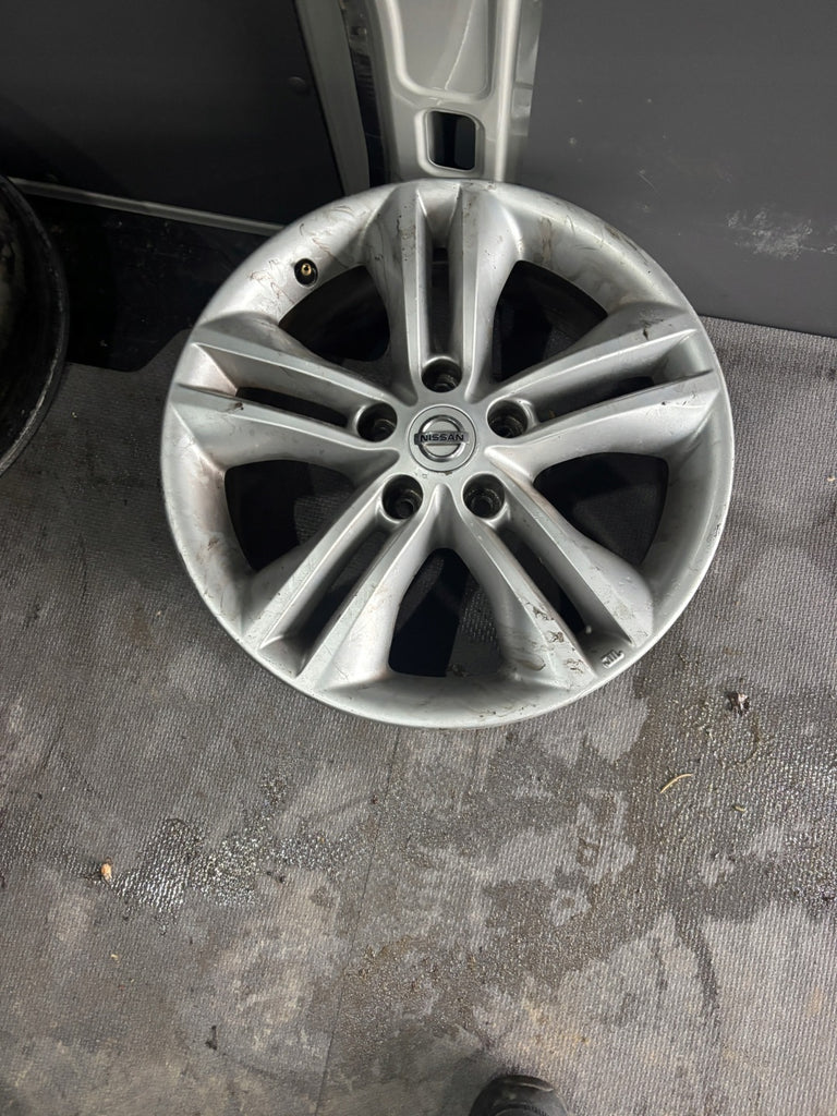 1x Alufelge 17 Zoll 6.5" 5x114.3 40ET MB50-EQ300 Nissan X-Trail I Qashqai J10 FEL6615860054kh