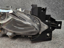 Laden Sie das Bild in den Galerie-Viewer, Frontscheinwerfer Mazda 3 BHR251030 Xenon Rechts Scheinwerfer Headlight SCH7384326173nx