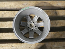 Laden Sie das Bild in den Galerie-Viewer, 1x Alufelge 16 Zoll 7.0" 5x112 42ET Glanz Silber 4F0071496 Audi B9 Rim Wheel FEL6009896285at