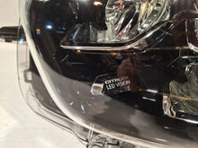 Laden Sie das Bild in den Galerie-Viewer, Frontscheinwerfer Citroën C3 III 9836267180 LED Links Scheinwerfer Headlight