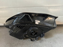 Laden Sie das Bild in den Galerie-Viewer, Frontscheinwerfer Opel Grandland X YP00015980 Rechts Scheinwerfer Headlight