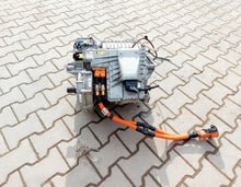 Laden Sie das Bild in den Galerie-Viewer, Motor Mercedes-Benz Eqb X243 A2433408902 17TKm 2023 Elektro Engine Unkomplett