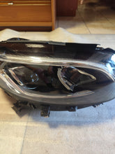Laden Sie das Bild in den Galerie-Viewer, Frontscheinwerfer Mercedes-Benz W246 A2469066201 030129523205 Rechts Headlight SCH9459160664bu
