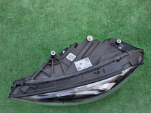 Laden Sie das Bild in den Galerie-Viewer, Frontscheinwerfer Mercedes-Benz W177 A1779065303 Full LED Links Headlight SCH8480370007gh