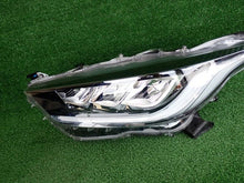 Load image into Gallery viewer, Frontscheinwerfer Toyota Yaris LED Links Scheinwerfer Headlight