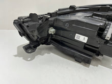 Laden Sie das Bild in den Galerie-Viewer, Frontscheinwerfer Toyota Highlander 1000-8A06K Rechts Scheinwerfer Headlight SCH7059605312lh