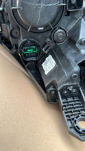 Load image into Gallery viewer, Frontscheinwerfer Hyundai Tucson D7921-11A10 LED Links Scheinwerfer Headlight SCH7100975874jw
