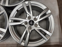 Laden Sie das Bild in den Galerie-Viewer, 4x Alufelge 17 Zoll 6.5" 5x112 43ET 8V0601025DK Audi Rim Wheel FEL6709419927sw