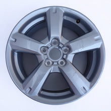 Laden Sie das Bild in den Galerie-Viewer, 1x Alufelge 17 Zoll 7.0&quot; 5x114.3 45ET Toyota Rim Wheel