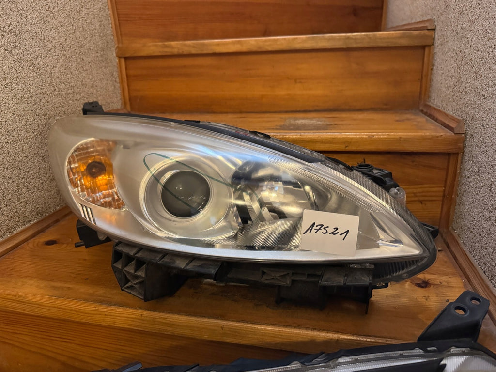 Frontscheinwerfer Mazda II Xenon Rechts Scheinwerfer Headlight