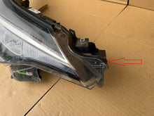 Laden Sie das Bild in den Galerie-Viewer, Frontscheinwerfer Toyota Chr 81110-F4180-00 Ein Stück (Rechts oder Links) SCH1596264800nk