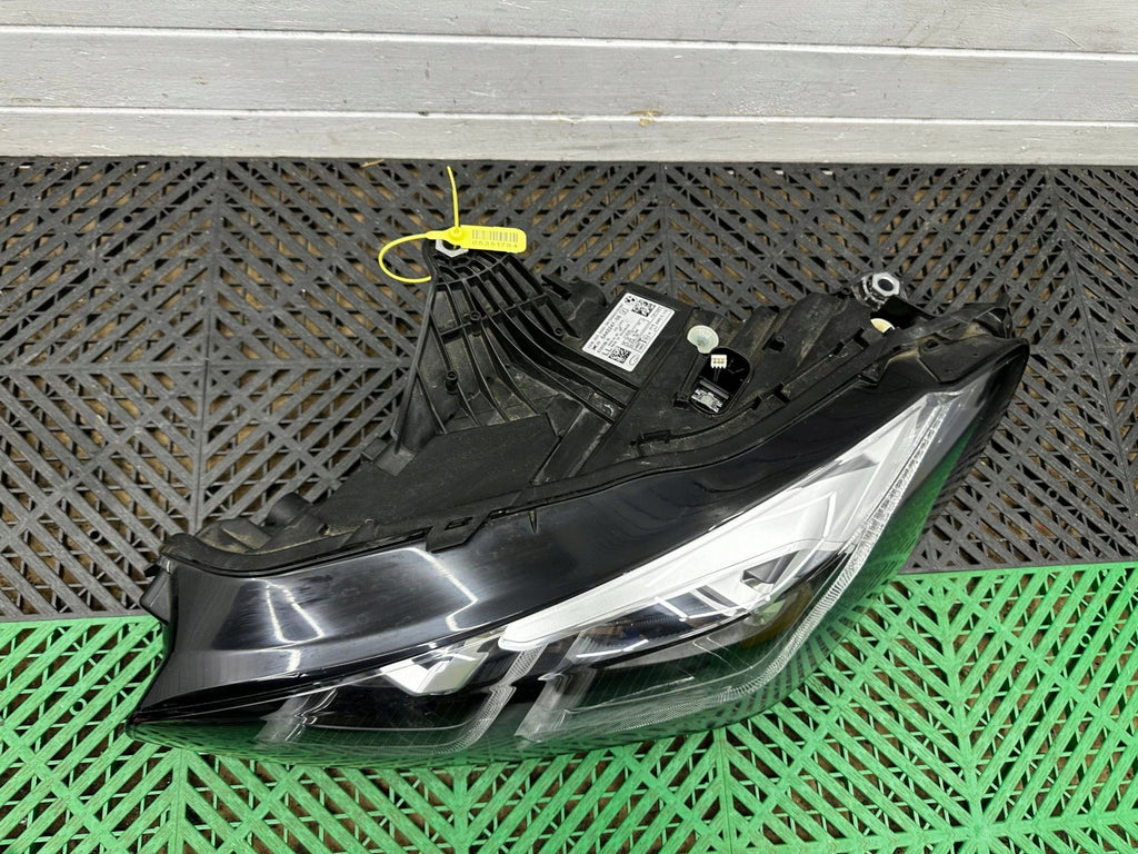 Frontscheinwerfer BMW 2 Active Tourer U06 5A42247 Links Scheinwerfer Headlight SCH8950581335pi