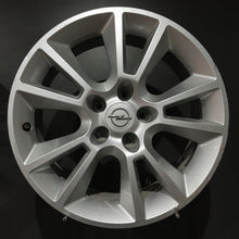 Load image into Gallery viewer, 1x Alufelge 17 Zoll 7.0" 5x110 35ET Glanz Silber 13120652 Opel Rim Wheel FEL9458318899pa