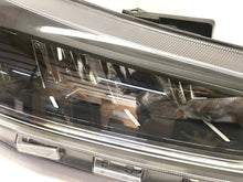 Laden Sie das Bild in den Galerie-Viewer, Frontscheinwerfer Ford Focus NX7B-13E014-CF Full LED Rechts Headlight SCH3718922037wp