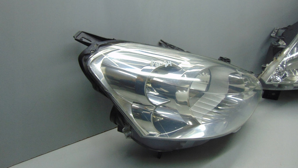 Frontscheinwerfer Citroën Berlingo 89318001 89317991 Ein Satz Headlight SCH8307799353cl