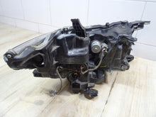 Laden Sie das Bild in den Galerie-Viewer, Frontscheinwerfer Toyota Land Cruiser LED Ein Stück (Rechts oder Links)